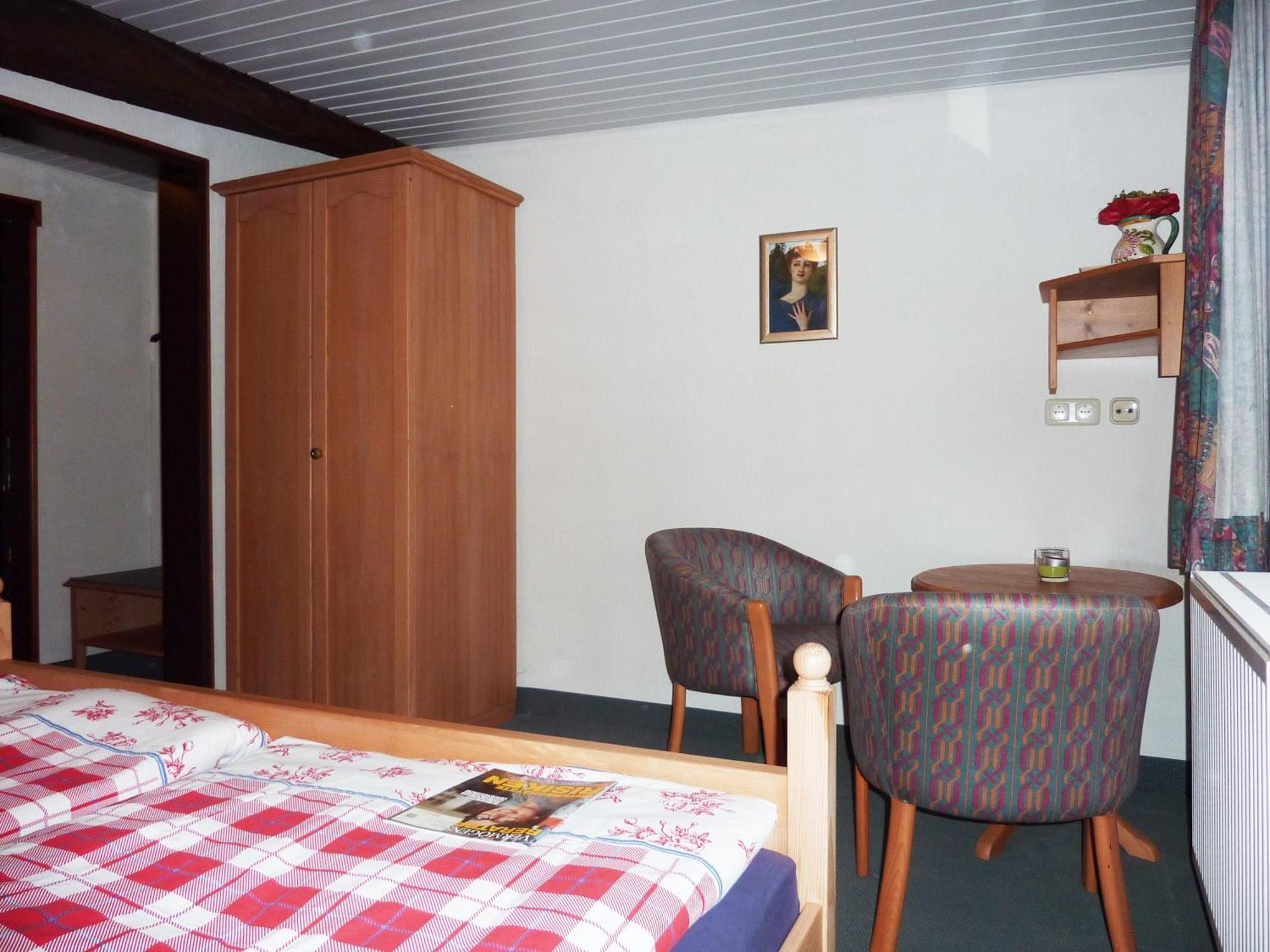 Hof Guttels Waldgasthof Ferienpension Rotenburg an der Fulda Zimmer foto