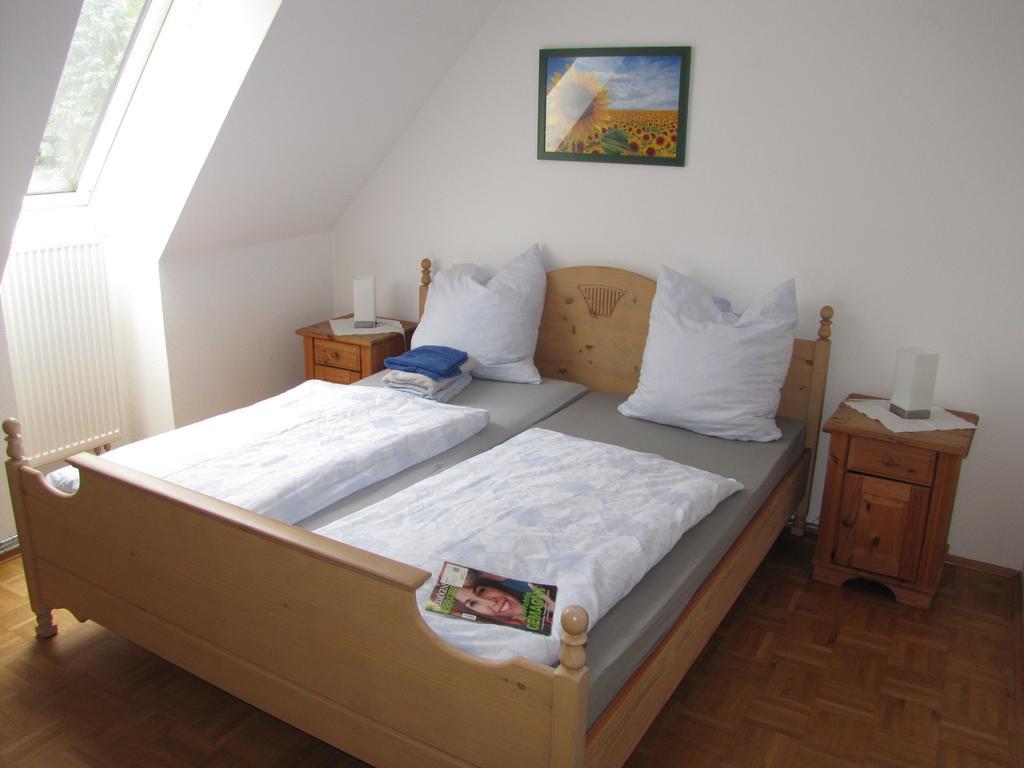 Hof Guttels Waldgasthof Ferienpension Rotenburg an der Fulda Zimmer foto